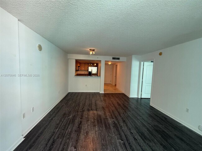 Building Photo - 2101 Brickell Ave