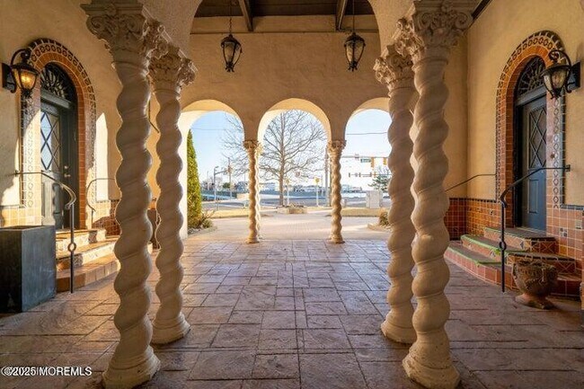 Building Photo - 400 Deal Lake Dr