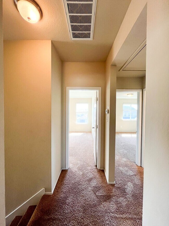 Building Photo - Available NOW!!!! This gorgeous home is located in The Landing Subdivision in Killeen. This home ...