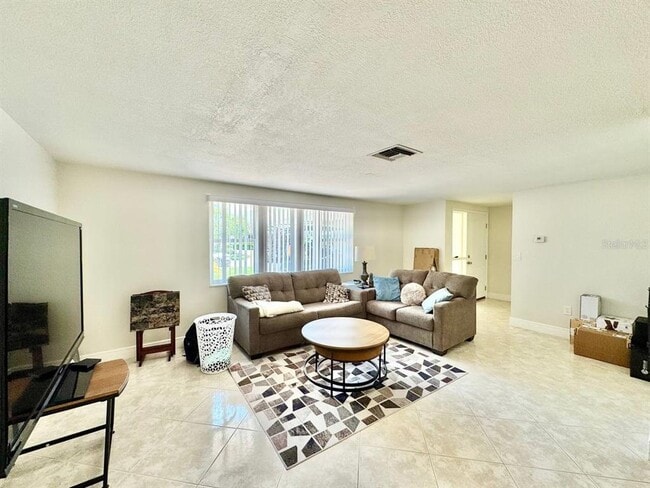 Building Photo - 5017 Anchor Way