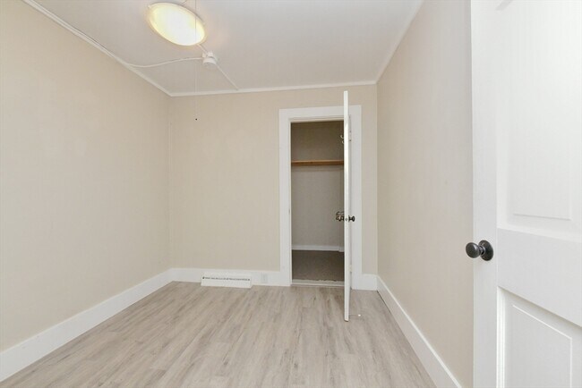Building Photo - 21 12th St