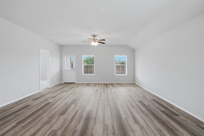 Building Photo - 312 Blanco Dr