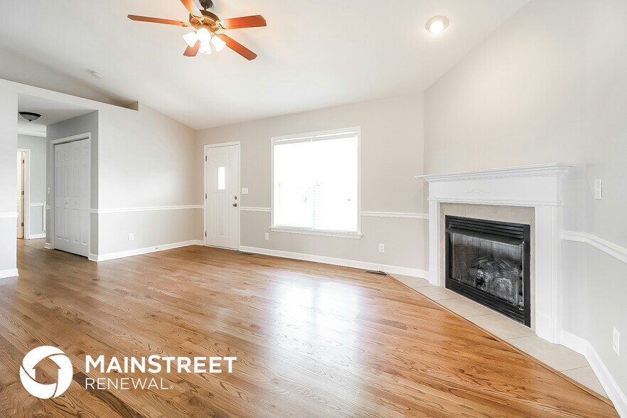 Building Photo - 533 May Rd