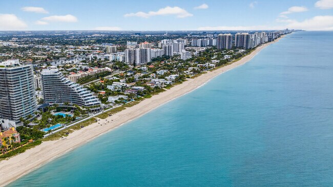 Building Photo - 2029 N Ocean Blvd