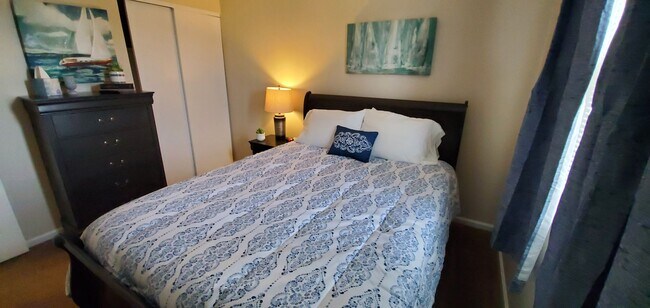 Building Photo - ? Pet Friendly Home ? Fenced in Yard ? Renovated ?