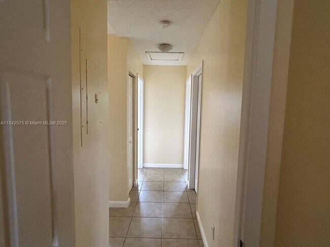 Building Photo - 12752 SW 250th Terrace