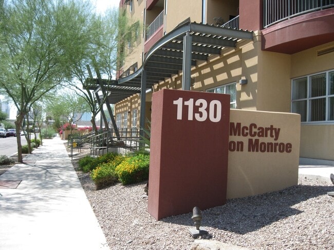 Building Photo - McCarty on Monroe