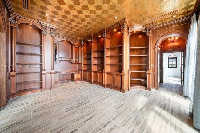 Building Photo - 1331 Bay Terrace