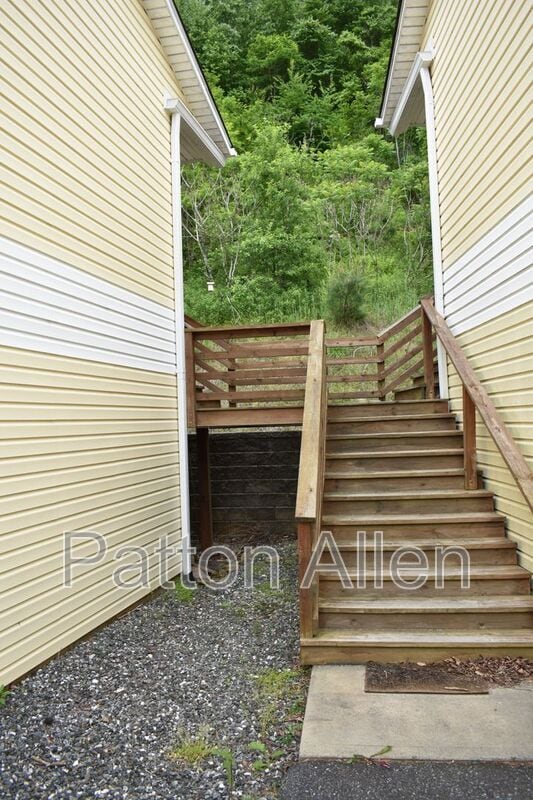 Building Photo - 171 Citadel Dr