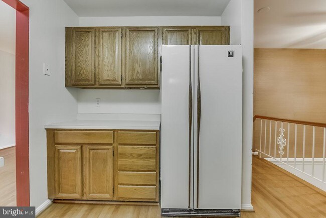 Building Photo - 1809 N Uhle St