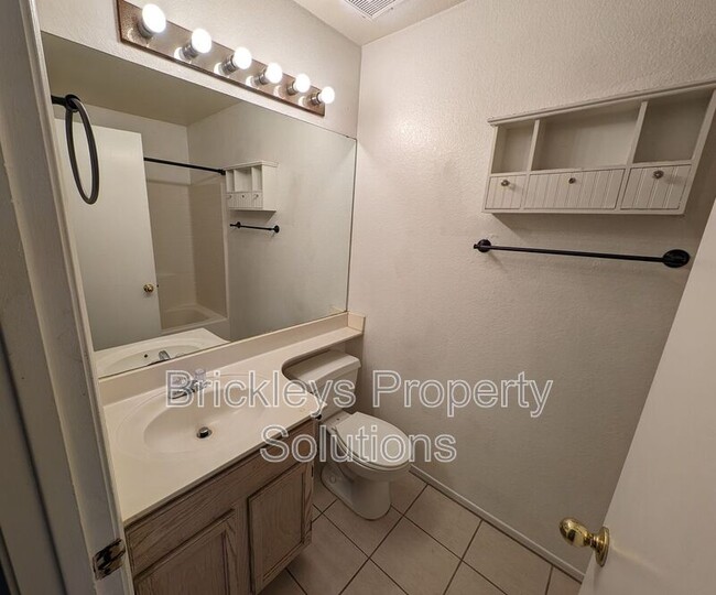 Building Photo - 1941 E Tulsa St