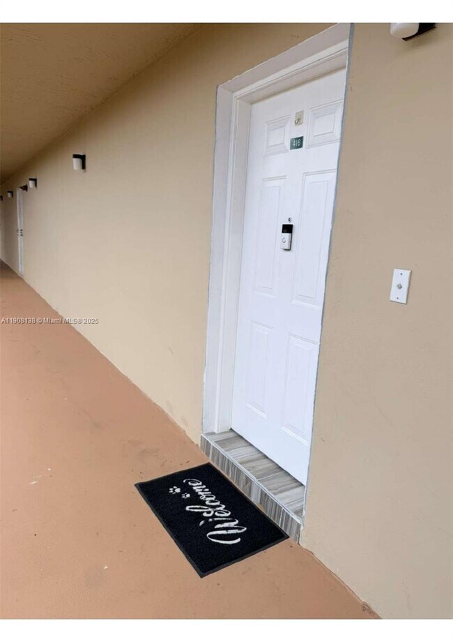 Primary Photo - 6780 W 2nd Ct