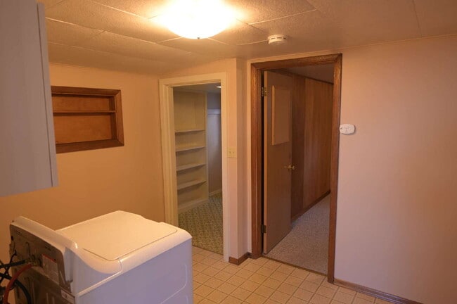 Building Photo - 2 bed 1 bath in a country setting