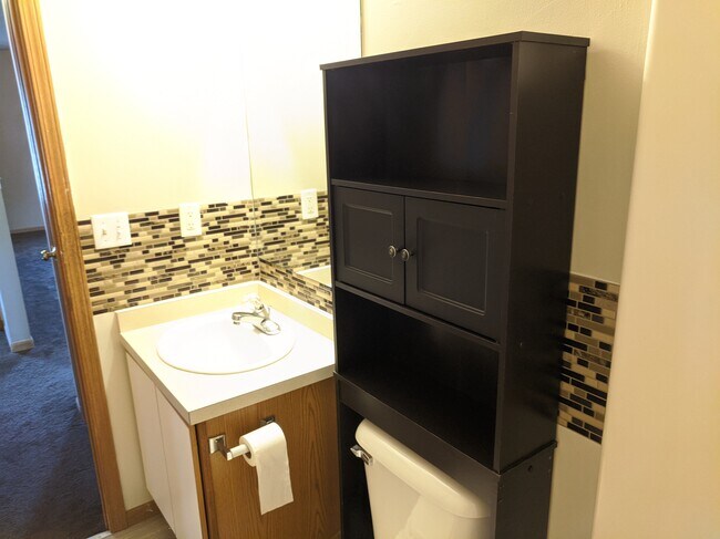 Building Photo - 119 Bambi Ct