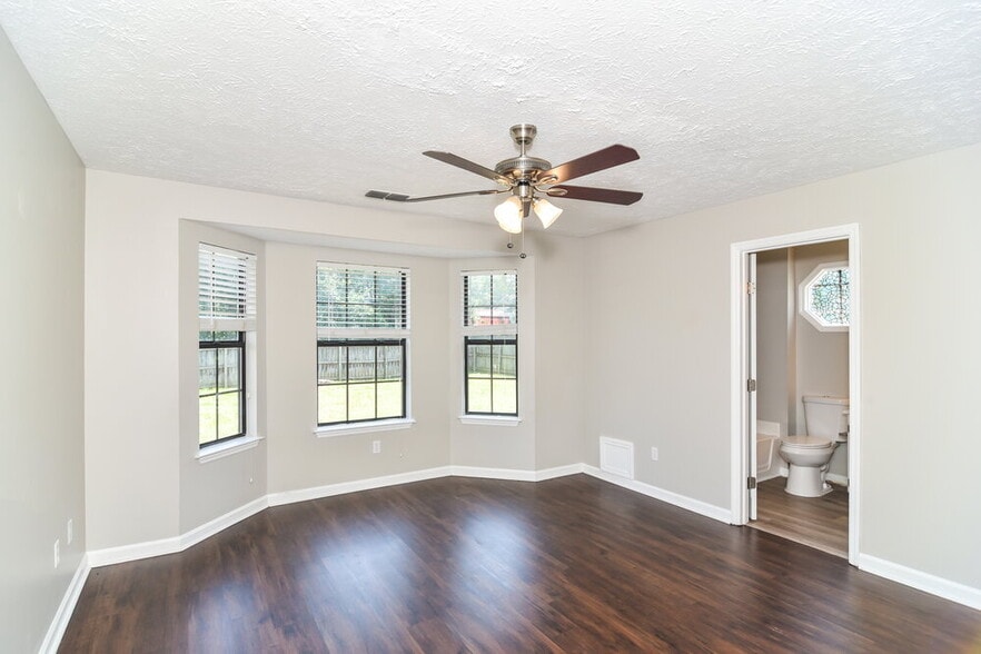 Building Photo - 312 Pine Ridge Ln