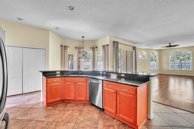 Building Photo - 10027 Hart Branch Cir