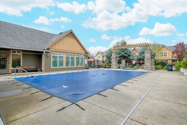 Building Photo - Spectacular 3 Bedroom, 3.5 Bathroom Townhome in Scenic Arbor Station.