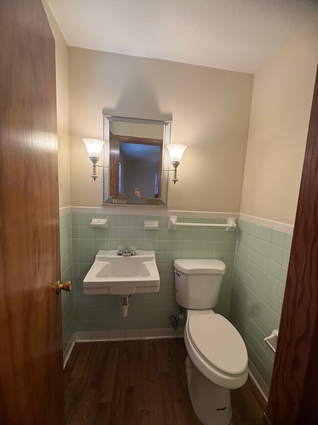 Building Photo - 13694 Lonesome Pine Trail