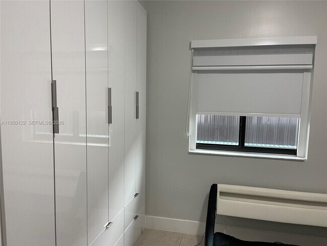 Building Photo - 14554 SW 161st Ct