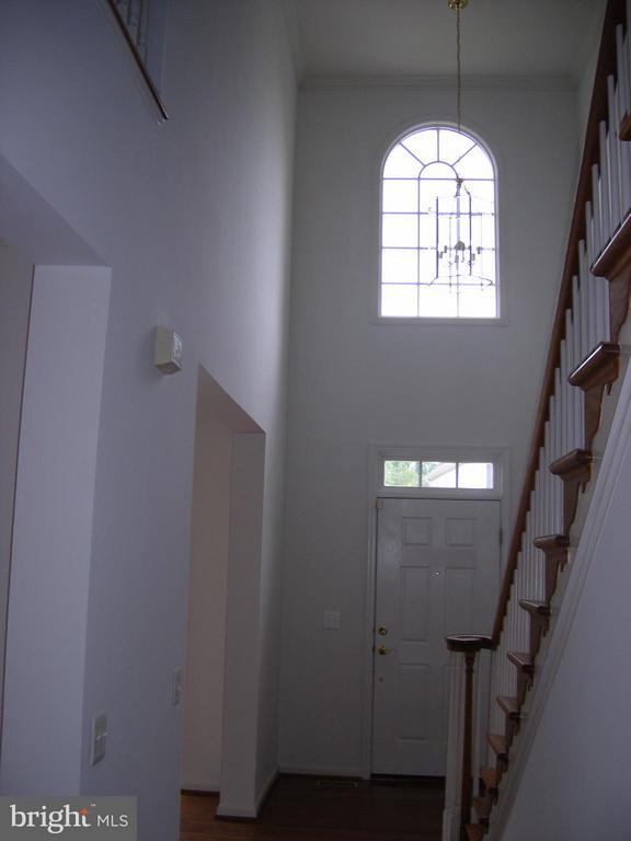Building Photo - 9778 Lorraine Carol Way