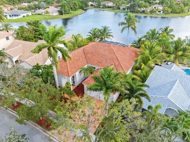 Building Photo - 646 Heritage Dr