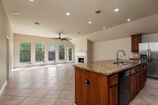 Building Photo - 26886 Treasures Ridge Dr