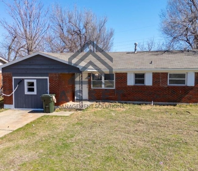 Building Photo - 1216 McGregor Dr