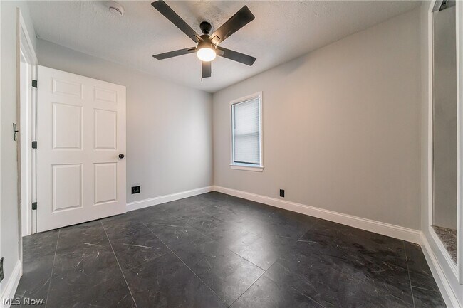 Building Photo - 17005 Mapleboro Ave