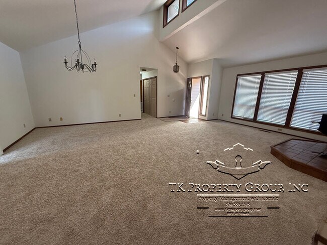 Building Photo - 11611 Sandpiper Way