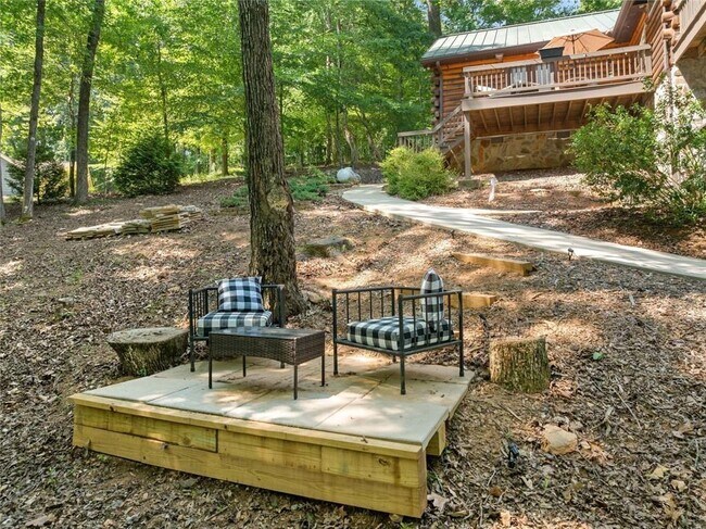 Building Photo - 5281 Laurel Ln