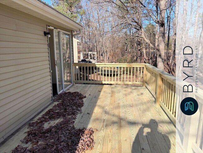 Building Photo - 2411 Carriage Creek Rd