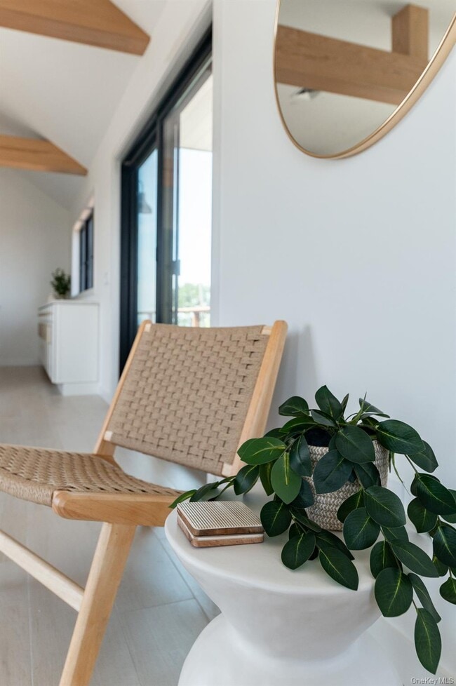 Building Photo - 319 Wilmot Rd