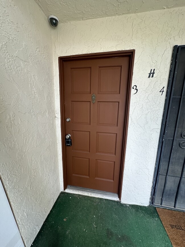 Building Photo - 23629 Golden Springs Dr