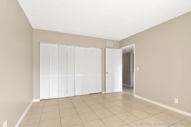 Building Photo - 400 Nottingham Cir