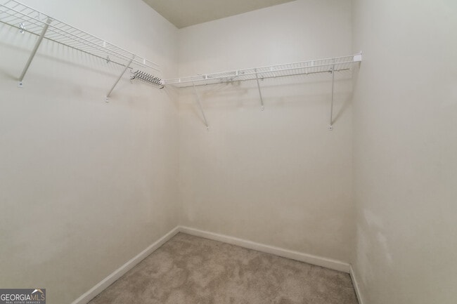 Building Photo - 304 Reedell Way