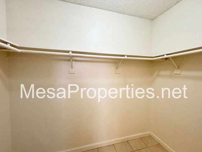 Building Photo - 13667 Gemini St
