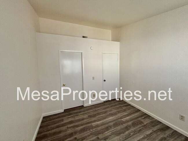 Building Photo - 1584 Sycamore Ln