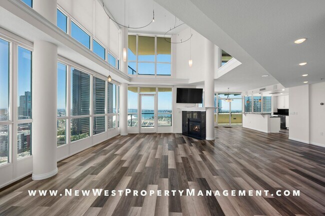 Building Photo - Spectacular Marina District 3-Bedroom Pent...