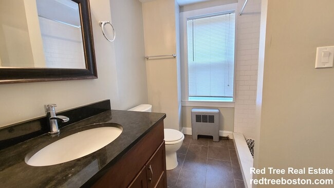 Apt 2 - 26 Fayette St