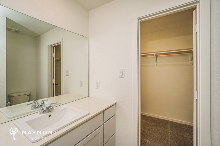 Building Photo - 10203 Bridgton Mill