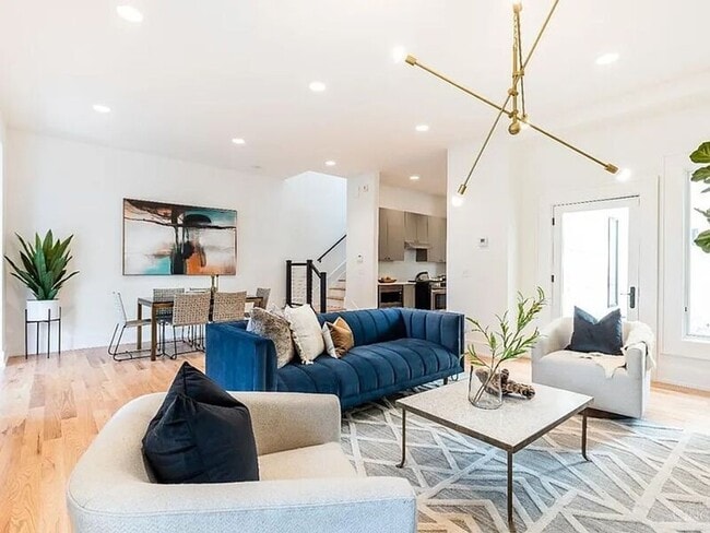 Building Photo - 1325 Knowlton St