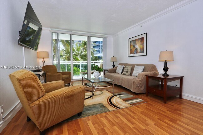 Building Photo - 3001 S Ocean Dr