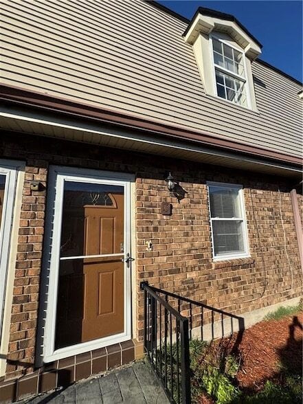 Building Photo - 3312 Taft Park