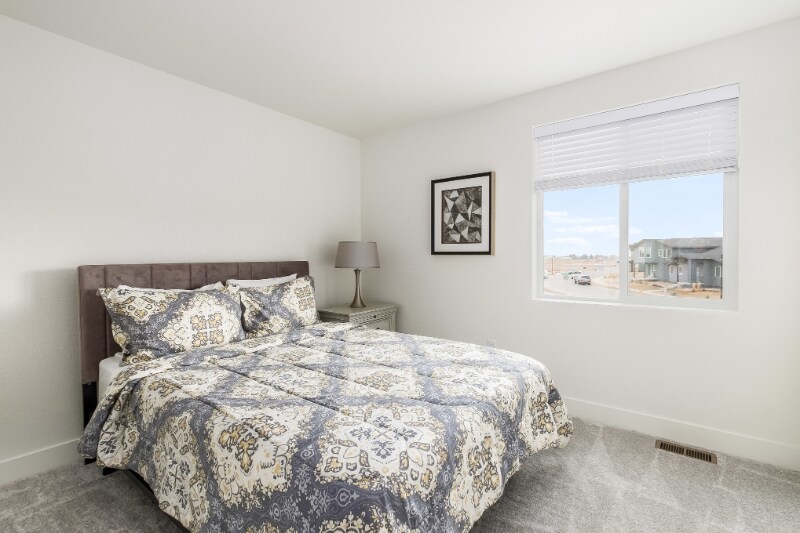 Building Photo - 5795 Champlain Dr