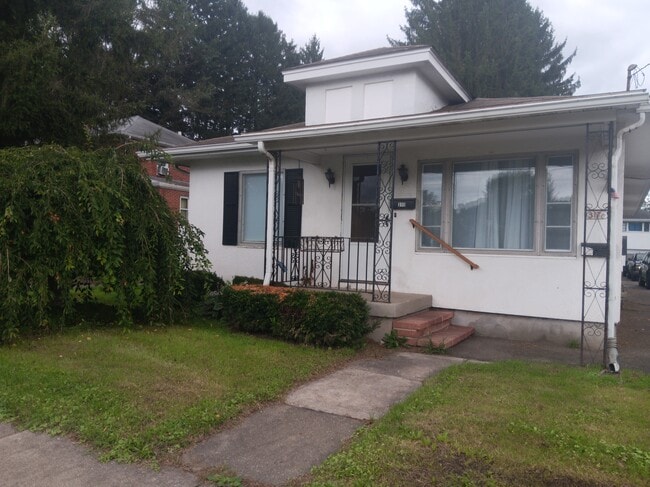 Primary Photo - 315 Jennings St