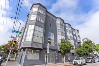 Building Photo - Lovely 2 Bed, 1.5 Bi-Level Hayes Valley Co...