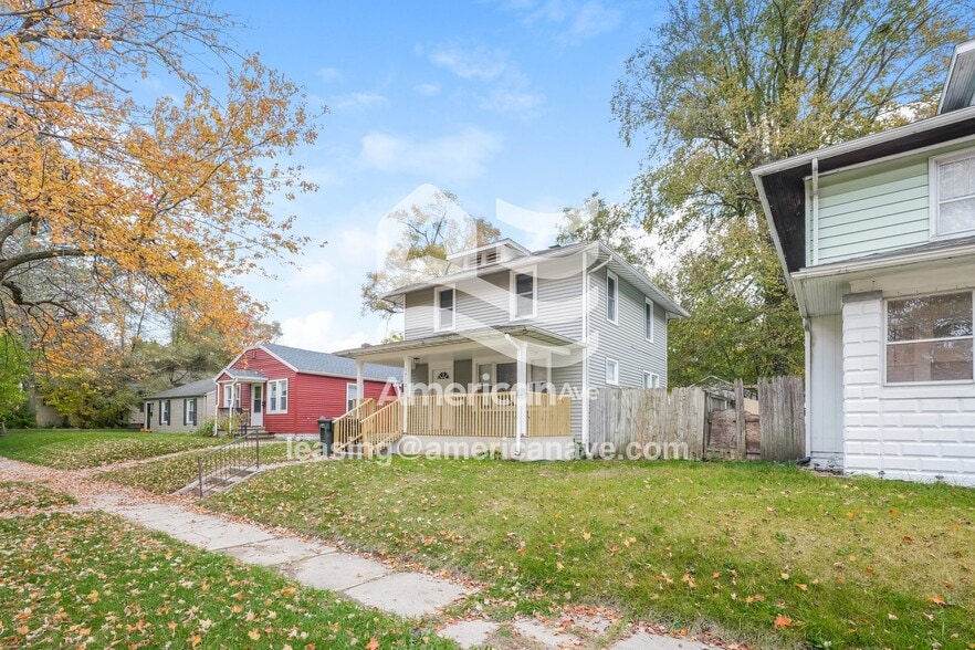 Building Photo - 1712 E Bowman St