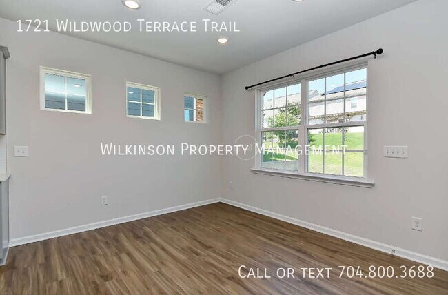 Building Photo - 1721 Wildwood Terrace Trl