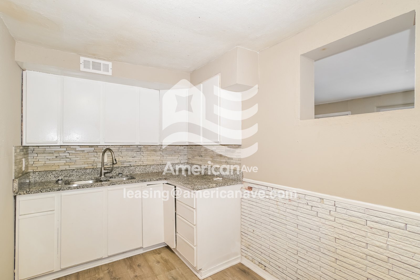 Building Photo - 20 St Laurence Dr