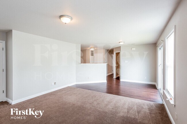 Building Photo - 10171 Cumberland Pointe Blvd